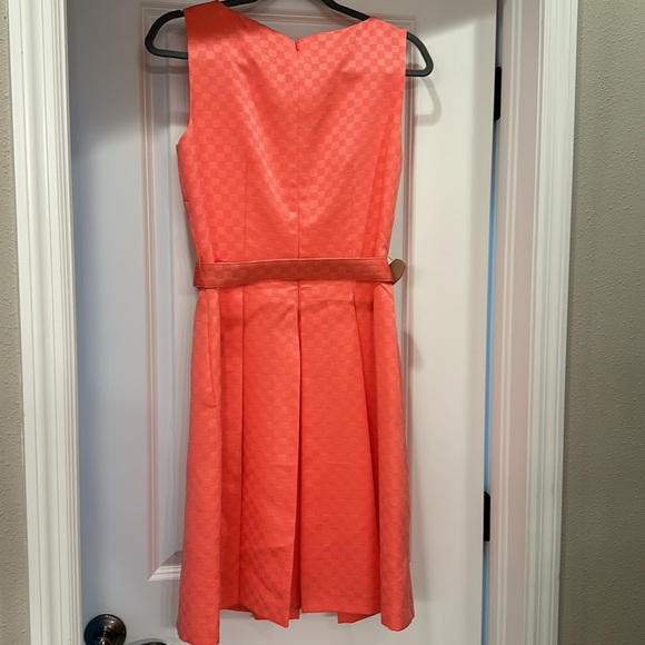 Tahari peach size 6 dress - Picture 2 of 2